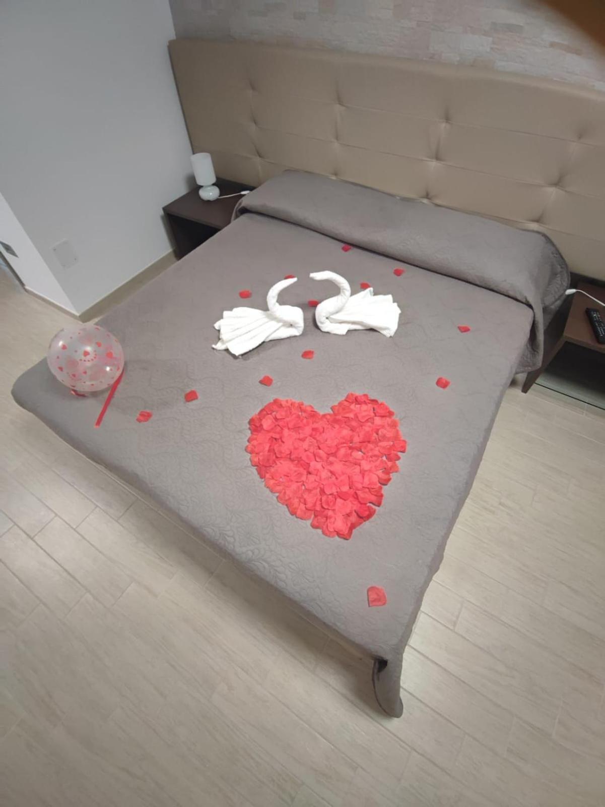Piazza Dante Hotell Taranto Eksteriør bilde